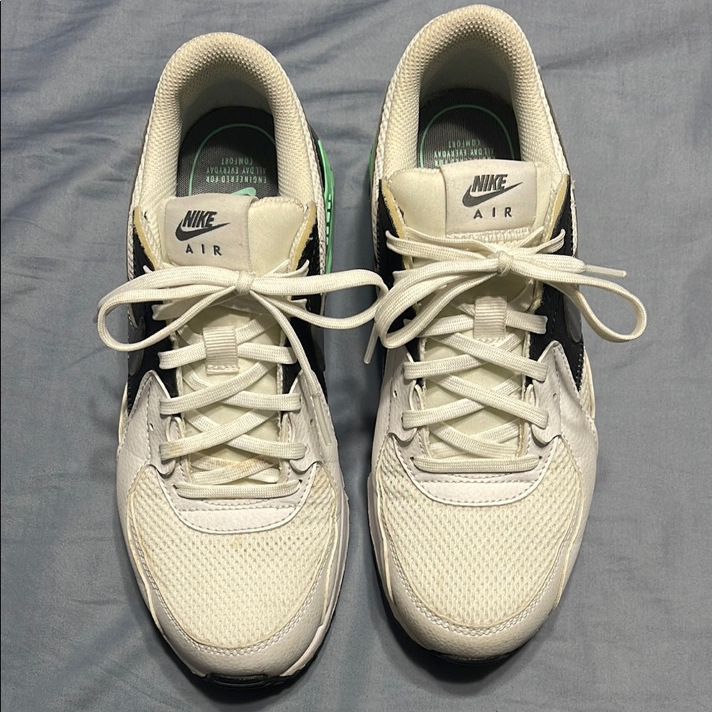 Nike White and Black Sneakers Low-Top Mesh Design